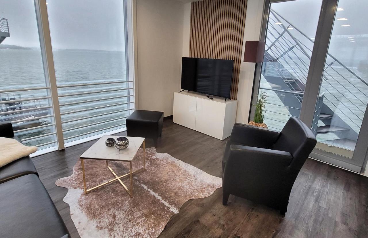 Schwimmendes Ferienhaus Sky Elsterheide Extérieur photo