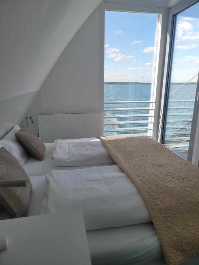 Schwimmendes Ferienhaus Sky Elsterheide Extérieur photo