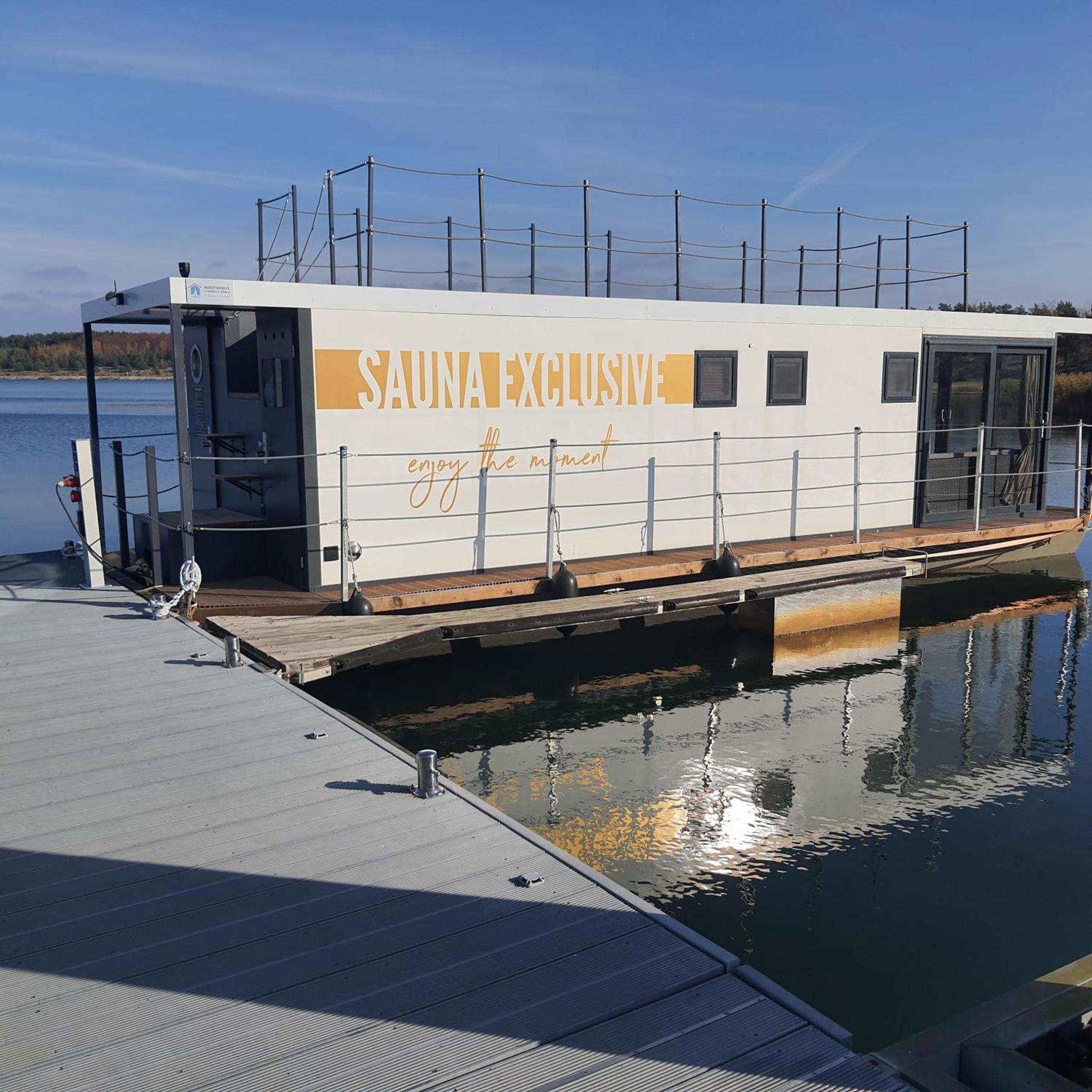 Schwimmendes Ferienhaus Sky Elsterheide Extérieur photo